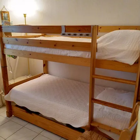 Hébergement de vacances Maison Location Saisonnière 6 Personnes *